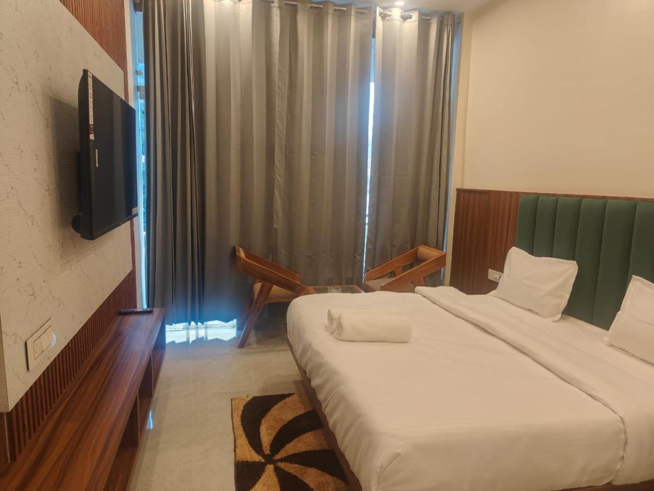 Aroma Resort Ришикеш Экстерьер фото