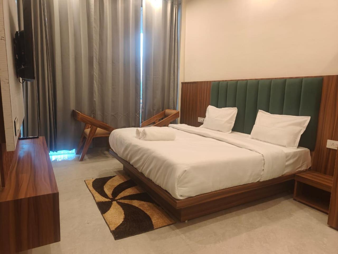 Aroma Resort Ришикеш Экстерьер фото