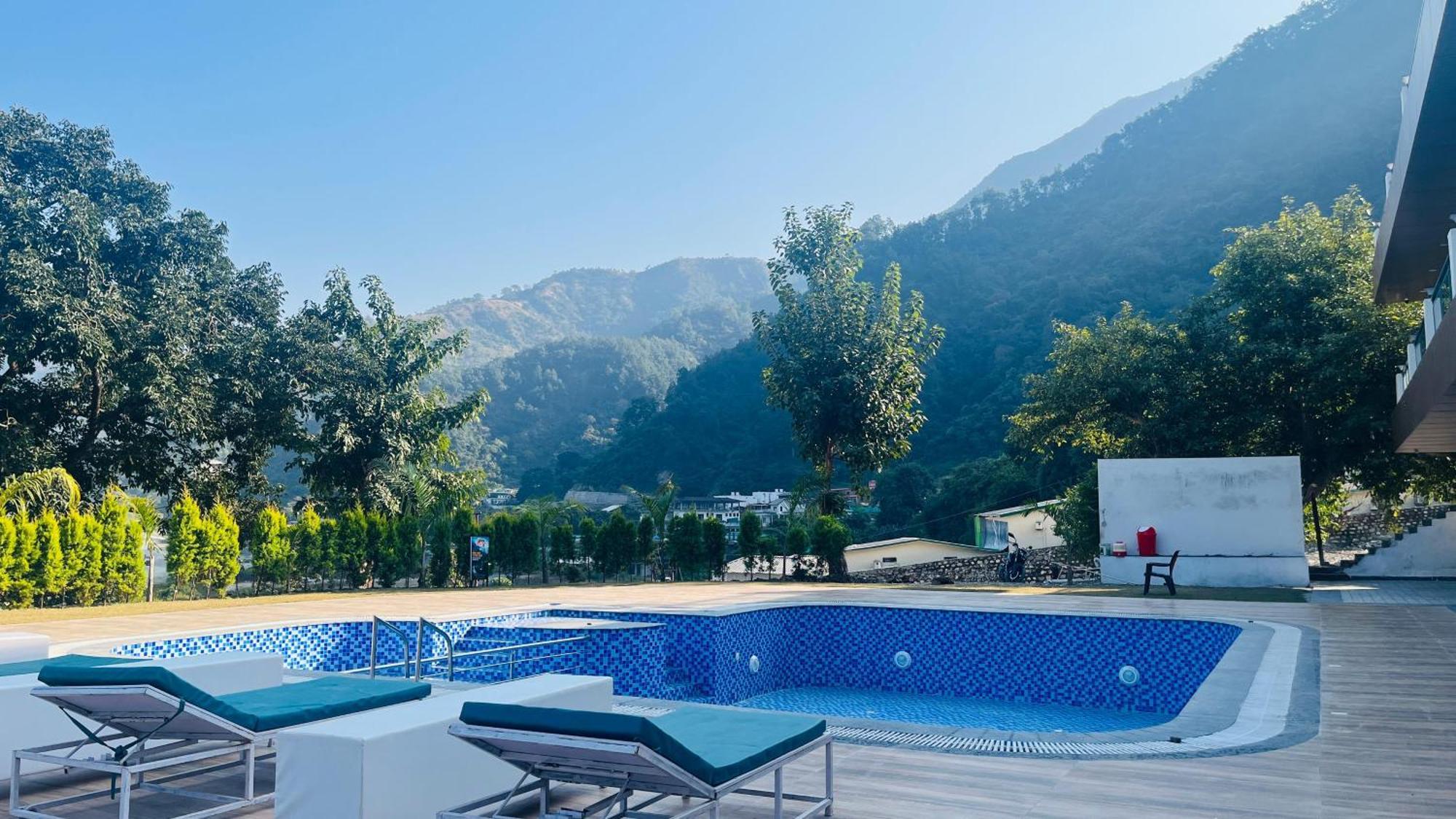 Aroma Resort Ришикеш Экстерьер фото