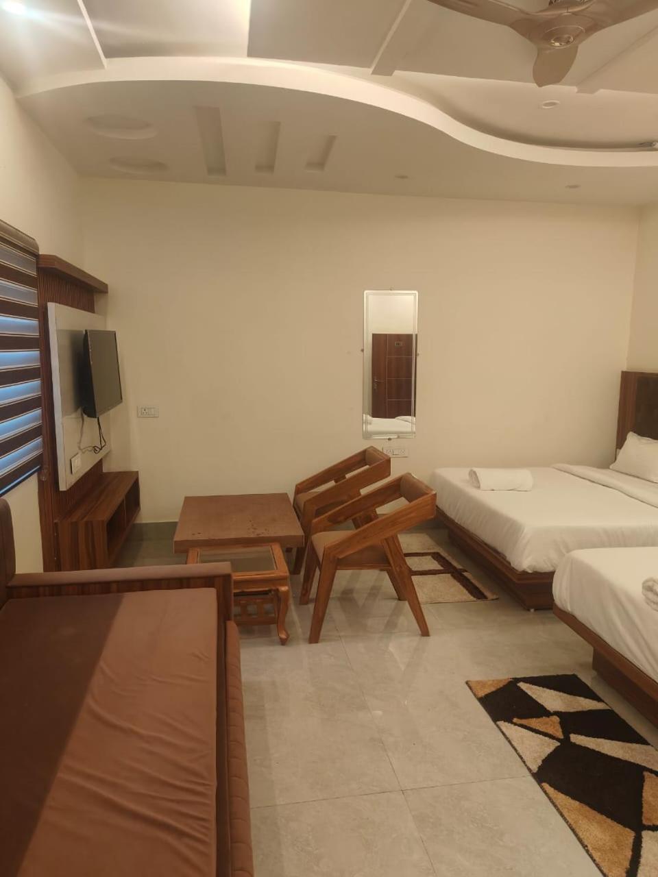 Aroma Resort Ришикеш Экстерьер фото
